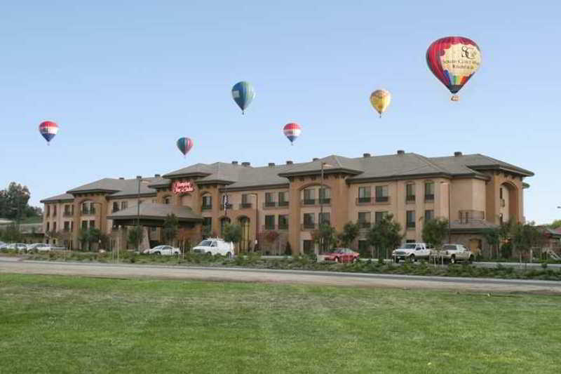 Hampton Inn & Suites Temecula Exterior photo